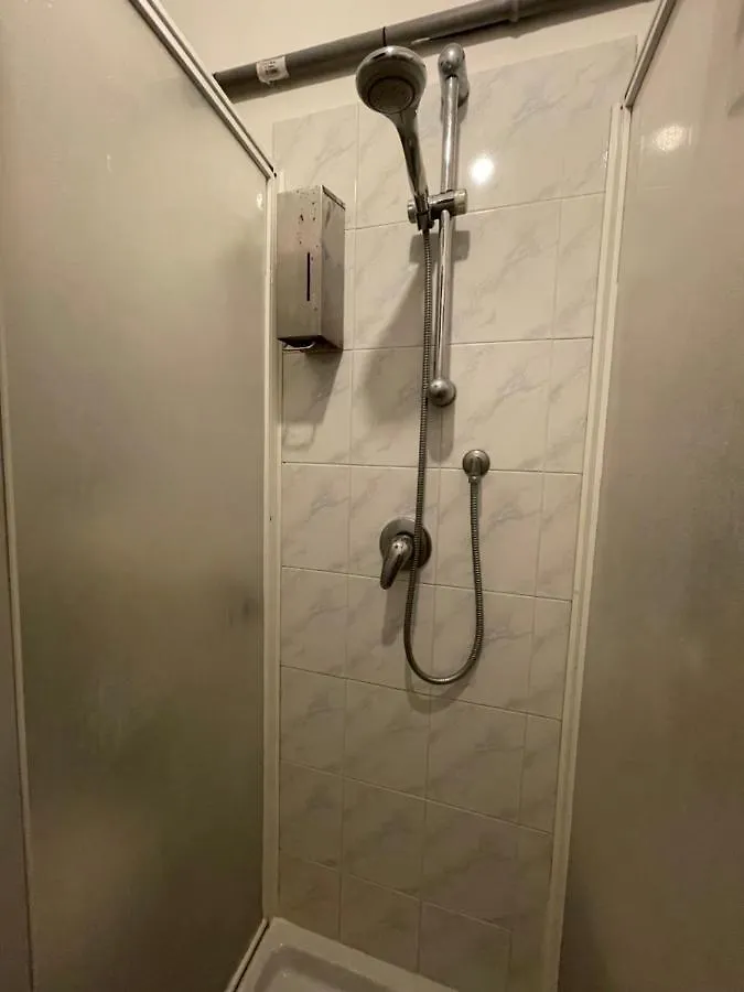 Cavour16 Rent Bedrooms Génova Bed and breakfast