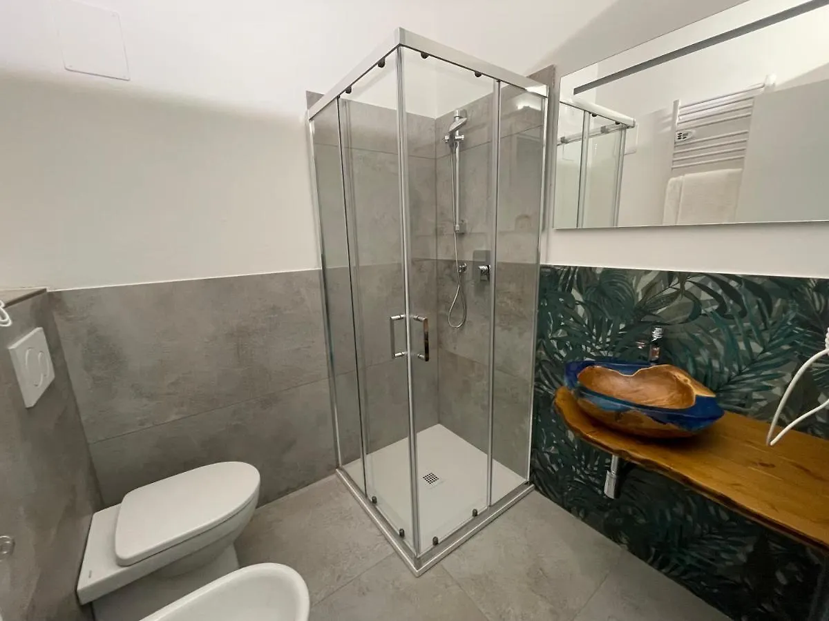 Bed and breakfast Cavour16 Rent Bedrooms Génova