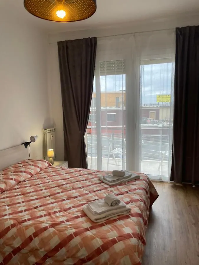 Cavour16 Rent Bedrooms Genoa