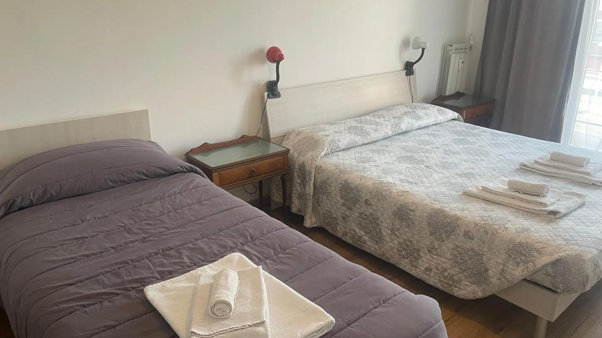 *** Bed and breakfast Cavour16 Rent Bedrooms Génova Italia
